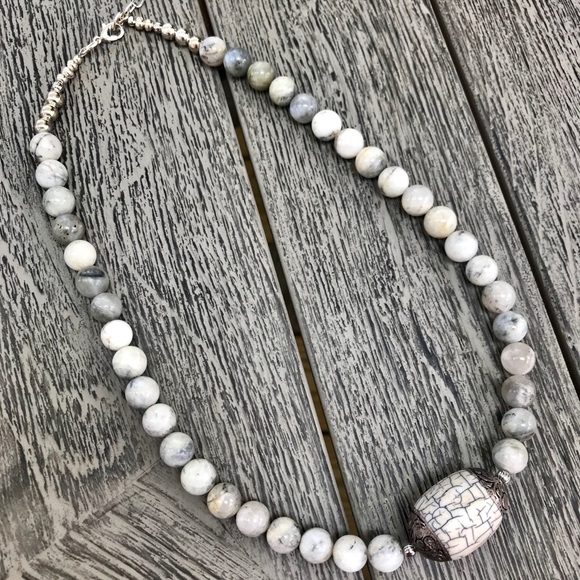 Moonstone Glow ~ Beaded Necklace - Picture 4 of 7